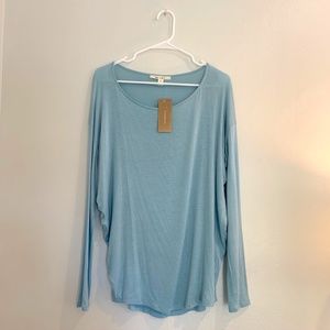 NWT Soft and Flowy Francesca’s Long Sleeve Top